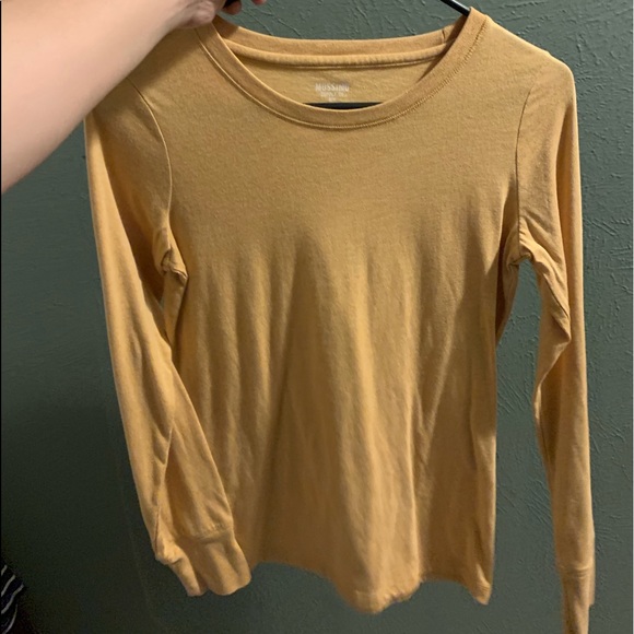 tops! Hollister, American Eagle, and Target - Picture 4 of 8